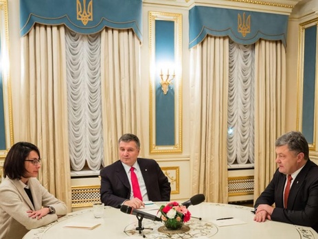 Порошенко: Украинец, встречаясь с полицейским, будет видеть улыбку, доброту, желание помочь и защитить