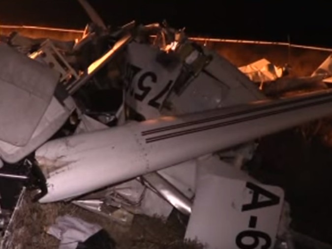 В Крыму при аварии легкомоторного самолета погибли четыре человека, в том числе православный священник