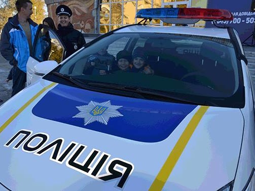 В Мариуполе начался набор в патрульную полицию