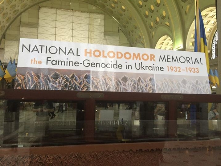 На железнодорожном вокзале Вашингтона открыли выставку о Голодоморе