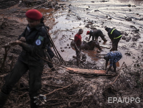 В Бразилии из-за прорыва плотины пропали без вести 16 человек