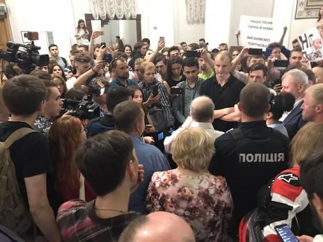 Ректор Киевского университета Шевченко подписал приказ об увольнении Портнова с должности профессора вуза