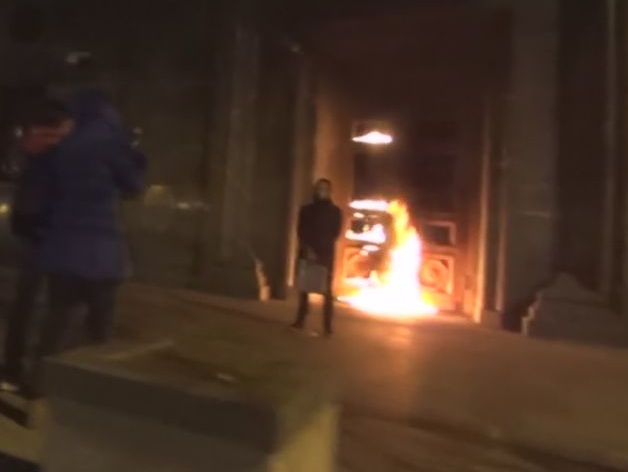 Питерский художник пытался поджечь здание ФСБ на Лубянке