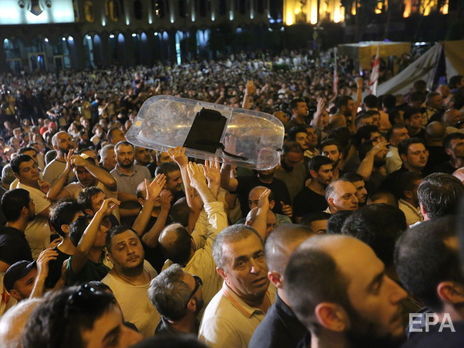 Украинцы не пострадали во время массовых протестов в Грузии – МИД Украины