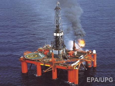 Нефть немного потеряла в цене