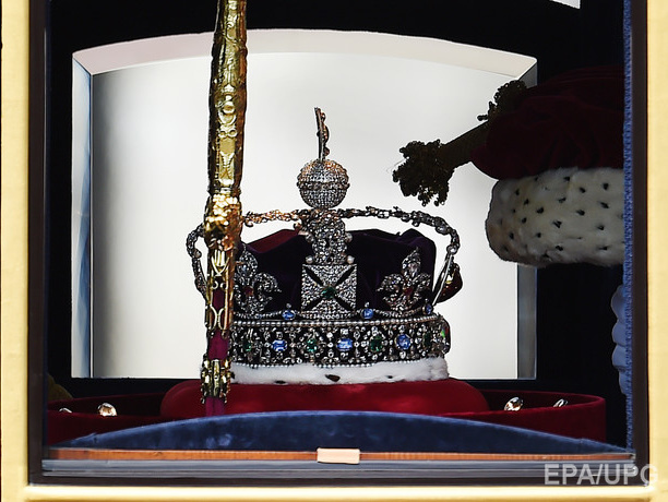 Индия требует вернуть на родину алмаз "Кохинур", украшающий корону британских монархов