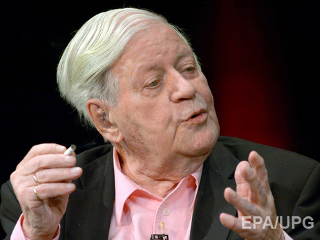 Скончался бывший канцлер ФРГ Гельмут Шмидт