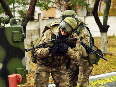 В Мариупольском гарнизоне полиции прошла проверка боеготовности. Фоторепортаж