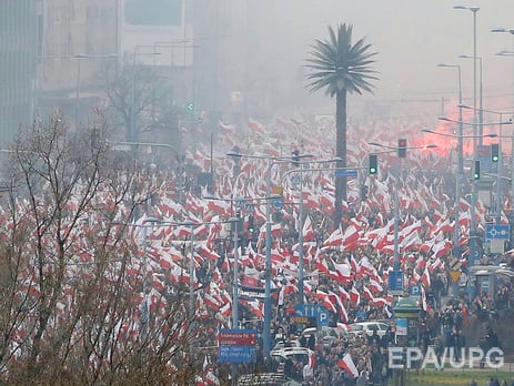В Варшаве проходит марш по случаю Дня Независимости Польши. Фоторепортаж
