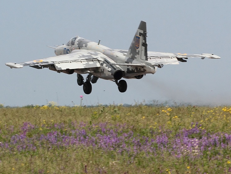 Военная прокуратура начала уголовное производство по факту аварии Су-25 в Запорожской области