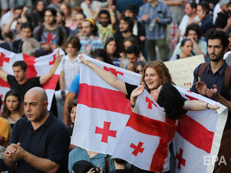 ﻿У Грузії протестувальники вимагають звільнення глави МВС і виборів за пропорційною системою