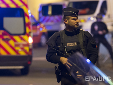 Аэропорт Шарль-де-Голль в Париже продолжает принимать самолеты, аэропорт Орли – нет