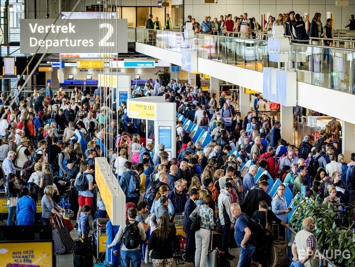 В аэропорту Амстердама из-за угрозы теракта задержали рейс во Францию