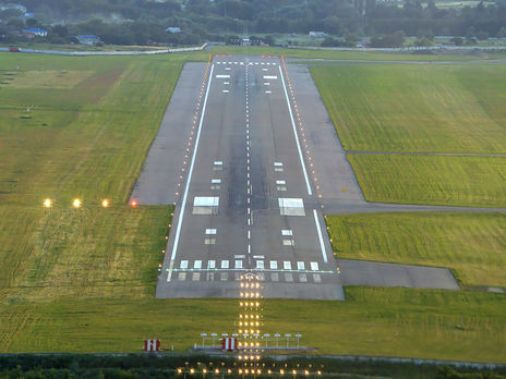 Аэропорт Жуляны закроют в сентябре на 10 суток