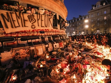 У мемориала жертвам теракта в центре Париже началась паника – СМИ