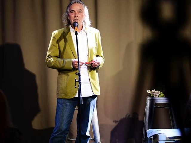 Поэт Орлуша выступит в Киеве с концертом "Поэтическое убежище"