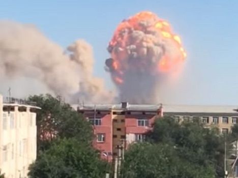 В Казахстане в результате взрывов в воинской части погибли два человека