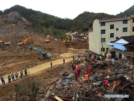 Оползень в Восточном Китае унес жизни 26 человек. Фоторепортаж