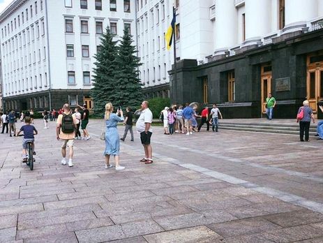 ﻿Зеленський звільнив Богдана та всіх його заступників з АП і перепризначив їх в Офіс президента