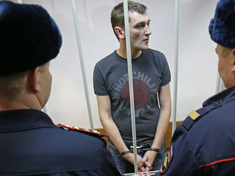30 декабря 2014 года Олега Навального приговорили к 3,5 годам заключения