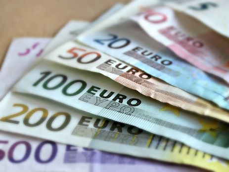 ﻿Курс гривні до євро зміцнився до 29,83 грн/€