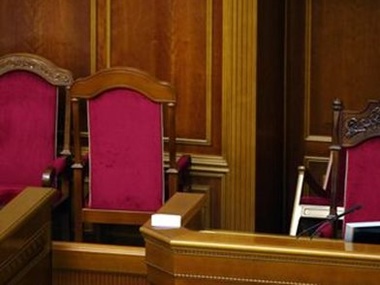 Рада прервалась на час для подготовки возвращения Конституции-2004