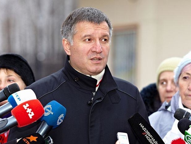Лещенко обвинил Авакова в организации прослушки, Аваков пригрозил Лещенко судом
