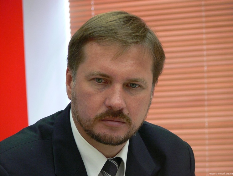 Чорновил: Предполагаю, что переговоры об отставке Яценюка уже идут. Он стал проблемой для своих 