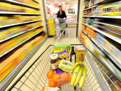 Bloomberg фиксирует рекордное падение реальных зарплат в РФ