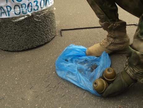 Егор Соболев: Нашу приемную возле мэрии Кривого Рога заминировали. В урне две лимонки