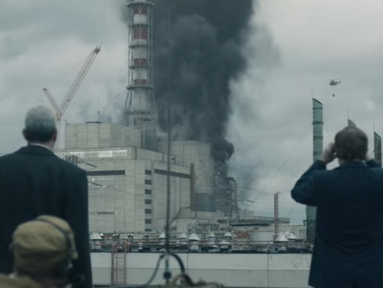 Зеленский присвоил звание "Герой Украины" трем ликвидаторам аварии на ЧАЭС, чей подвиг был показан в сериале "Чернобыль"