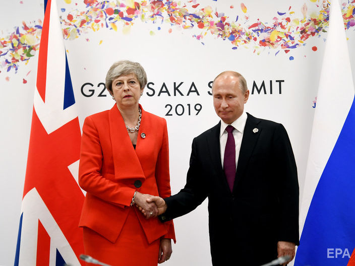 ﻿На саміті G20 Мей закликала Путіна припинити ескалацію в Україні і звільнити 24 українських моряків