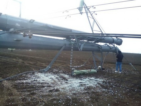 Херсонская ОГА: Около подорванных опор ситуация остается спокойной