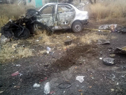 В Луганской области на фугасе подорвалась машина, один военный погиб, один ранен