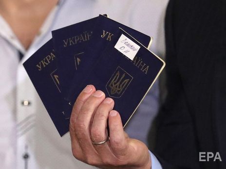 В Украину вернулись четверо граждан, которых удерживали в ОРДЛО, в Японии начался саммит G20. Главное за день