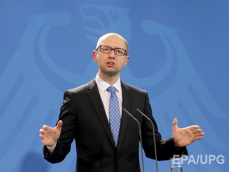 Яценюк: СНБО должен определить формат отношений с оккупированным Крымом