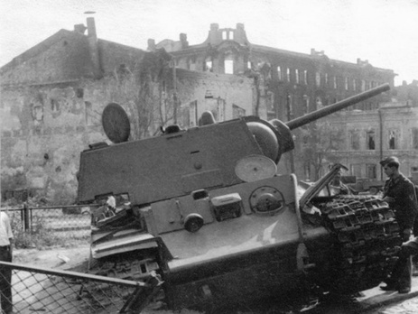 Киевлянка Хорошунова в дневнике 1941 года: Наши отобрали у немцев Ростов. Неудачи на фронте вызывают новые приступы агитации