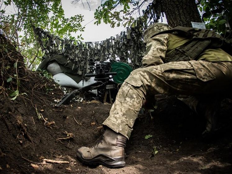 ﻿На Донбасі бойовики використовують безпілотники для скидання гранат на позиції українських військ – Міноборони