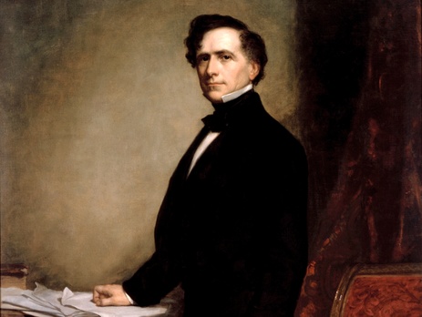 Из мемуаров Каретниковой: Переводчица Грэйс Пирс Форбс – родственница президента и богачей, искренне стеснялась своих привилегий