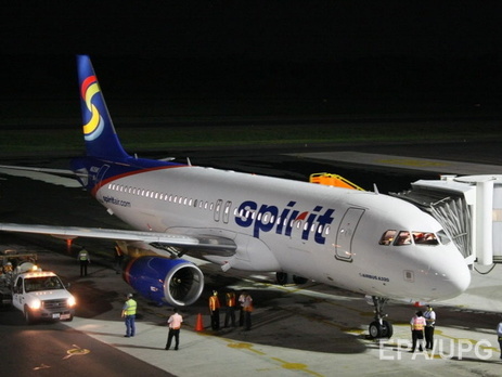 В США полиция сняла с рейса четырех пассажиров из-за слова 