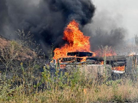 Біля позицій українських військових на Донбасі сталася пожежа, здетонували снаряди – штаб ООС