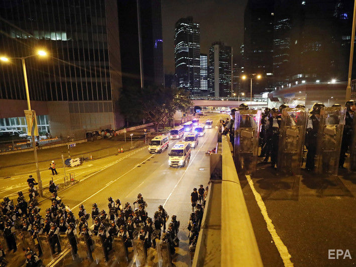 Власти Гонконга отказались от закона об экстрадиции