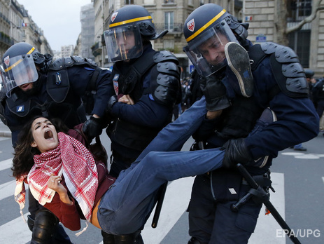 Число задержанных в ходе протестов против климатической конференции в Париже увеличилось до 289