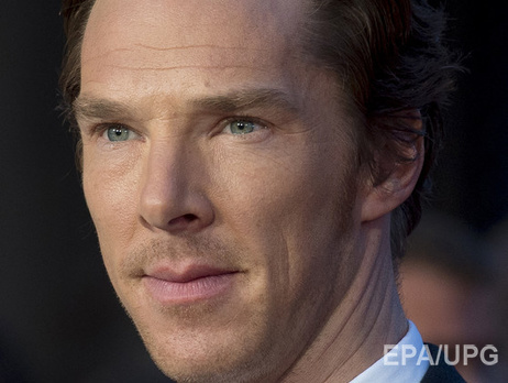 Камбербэтч изобразил выдру. Видео