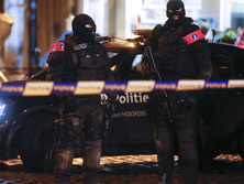 CNN: Подозреваемый в организации терактов в Париже Салах Абдеслам мог выехать в Сирию