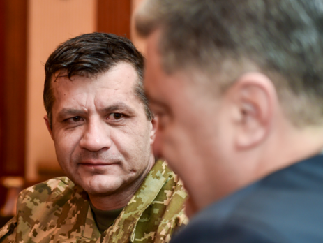 Порошенко встретился с освобожденным 