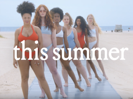 В рекламе средств для бритья женщины показали растительность в зоне бикини и под мышками. Видео