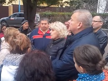 В Крыму уговаривают людей потерпеть без света: