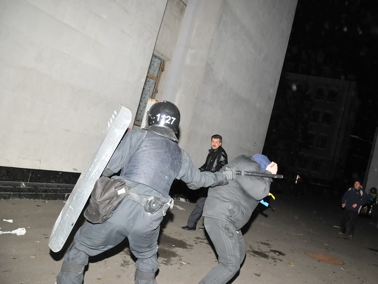 Азаров: Два года назад под прикрытием толп на Майдане группировались вооруженные боевики