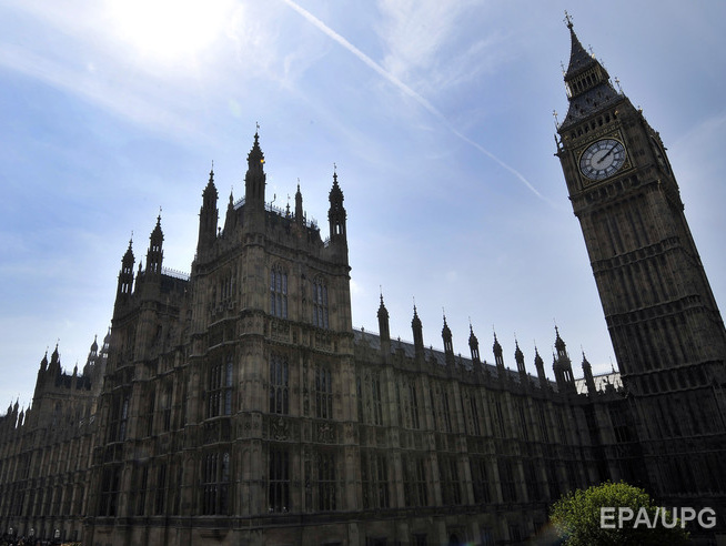 Британский парламент поддержал участие страны в операции против ИГИЛ в Сирии